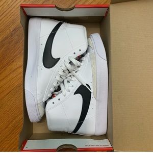 Nike blazers 77